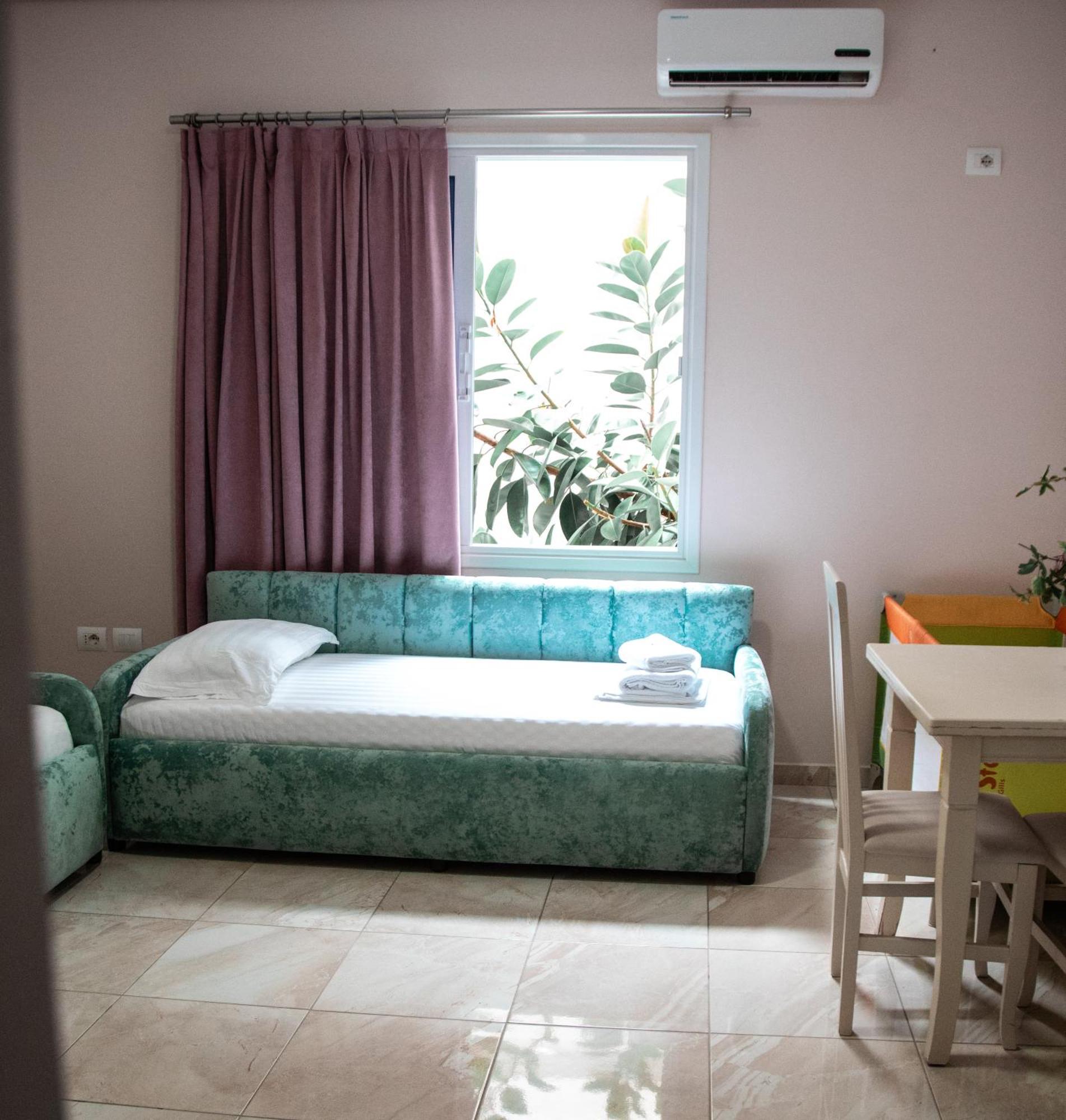 Vila E Bardhe Sarandë Exterior foto