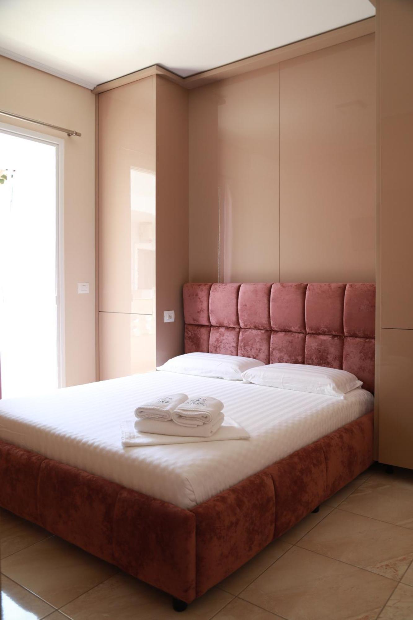 Vila E Bardhe Sarandë Exterior foto
